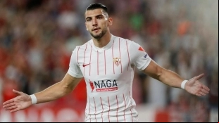 El delantero del Sevilla FC podría cerrar su salida en enero. Foto: Marca