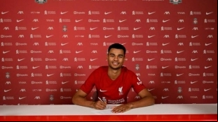 Los detalles oficiales del fichaje de Cody Gakpo por el Liverpool