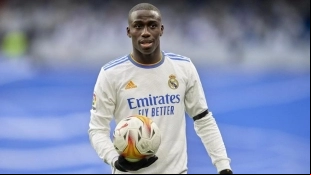 El ex canterano del Madrid para sustituir a Mendy en 2023