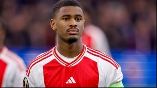 El grande de la Premier League que va con todo por Jorrel Hato