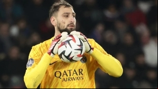 Donnarumma is considering leaving PSG and Luis Enrique has 3 candidates to replace him.