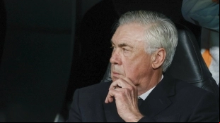 Carlo Ancelotti recibe dos grandes ofertas para irse del Real Madrid | Vozpópuli